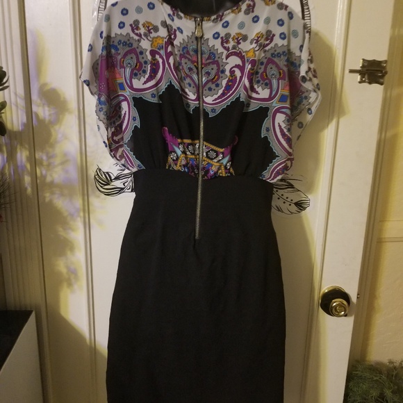 Dress - Picture 6 of 7